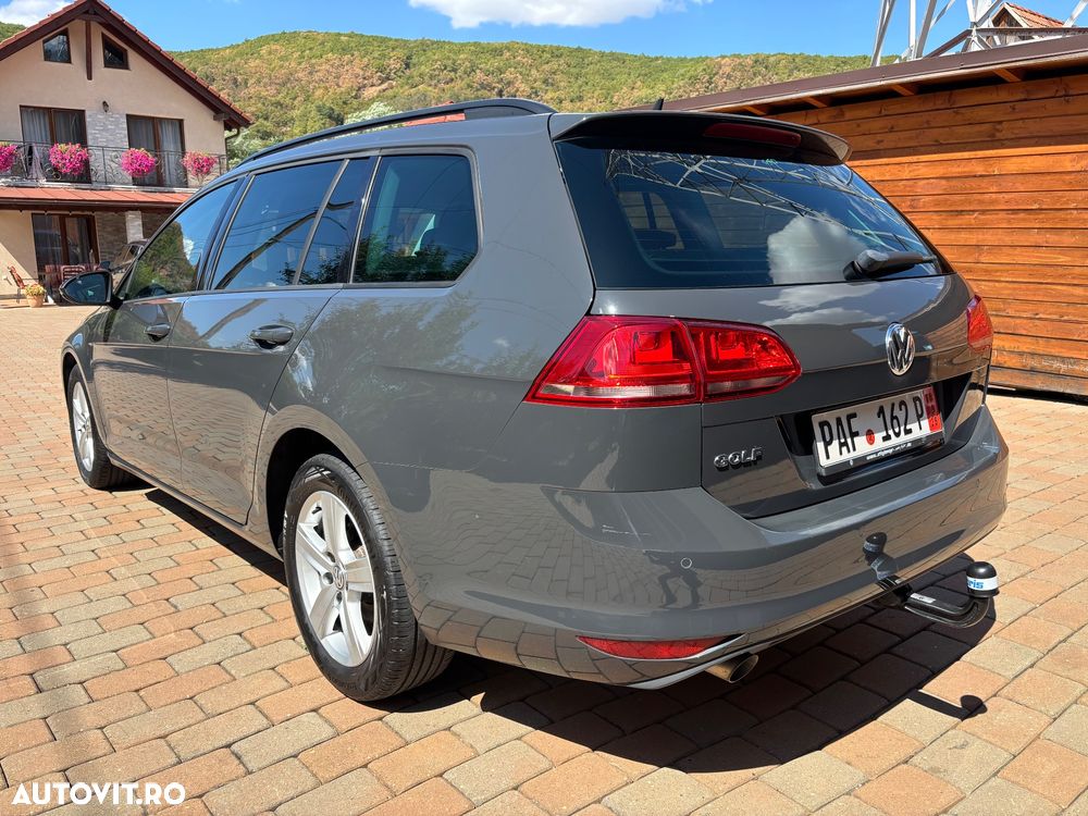 Volkswagen Golf 1.6 TDI BlueMotion Comfortline - 3