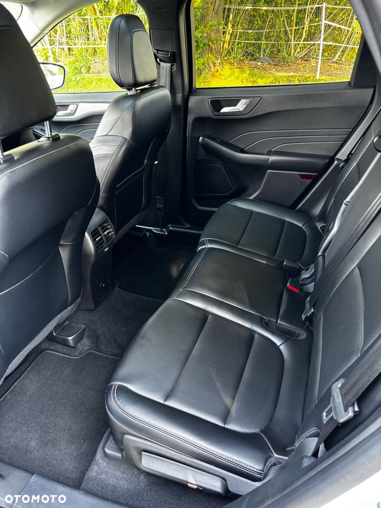 Ford Escape 2.0 EcoBoost AWD Titanium - 19