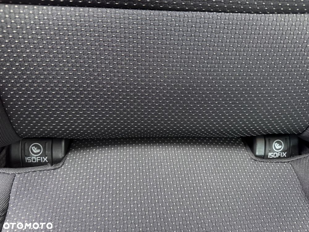 Kia Carens 1.6 GDI M - 32