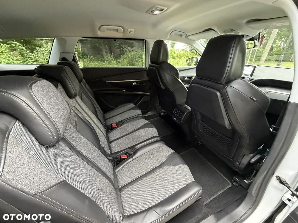 Peugeot 5008 - 31