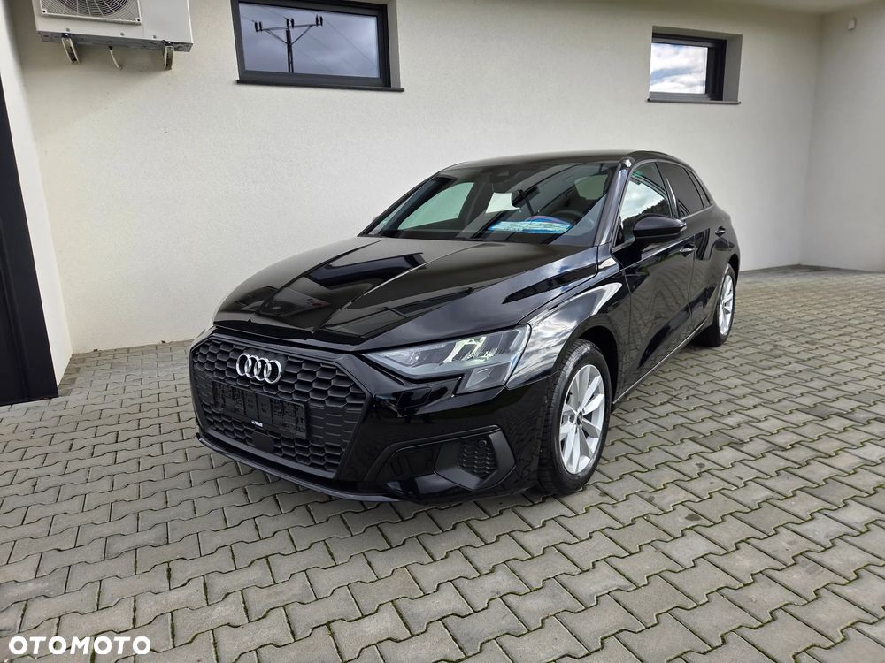 Audi A3 Sportback - 2