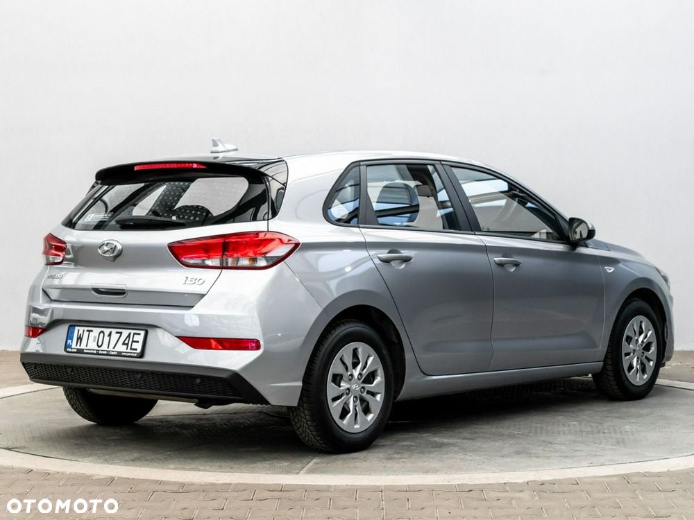 Hyundai i30 1.5 DPI Classic + - 3