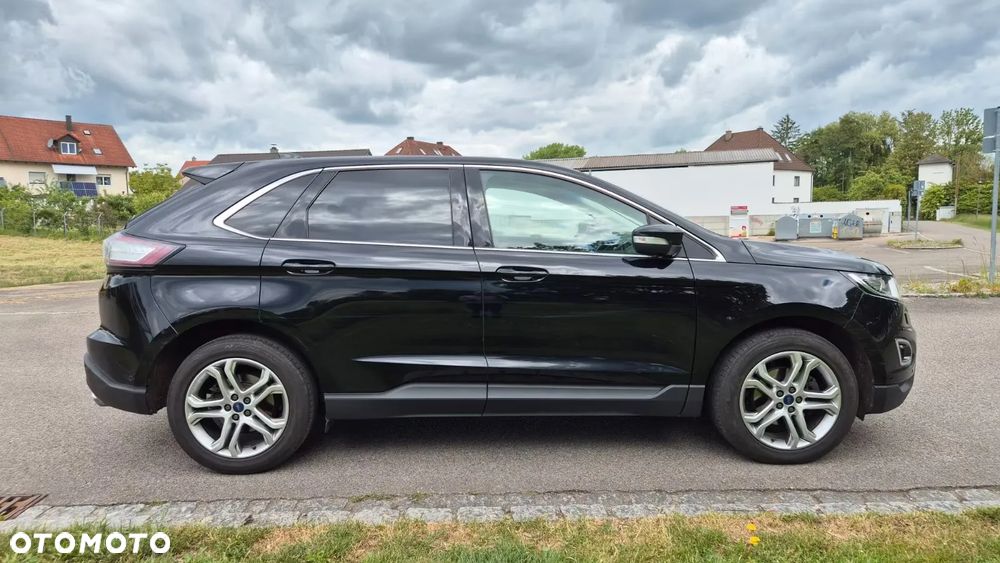 Ford Edge - 8