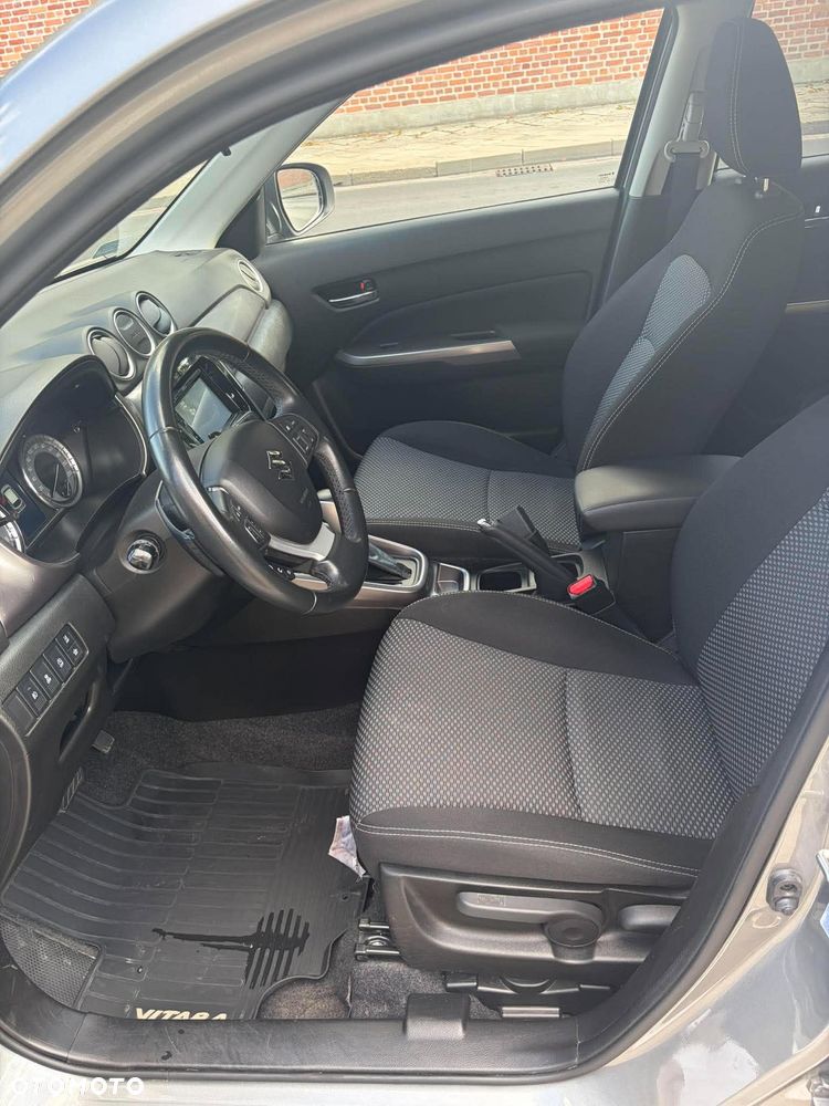 Suzuki Vitara 1.5 Strong Hybrid Premium 2WD AGS - 10