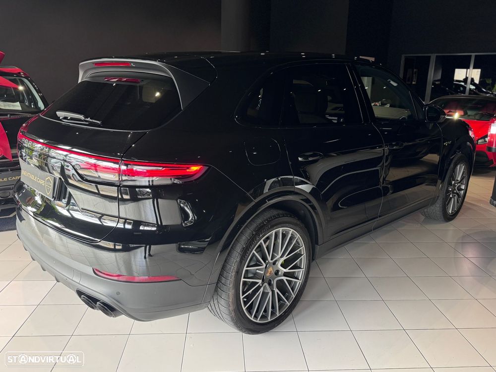 Porsche Cayenne E-Hybrid Platinum Edition - 10