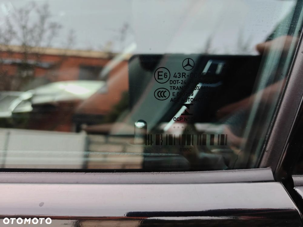 Mercedes-Benz Klasa E 250 7G-TRONIC Sport Edition - 33