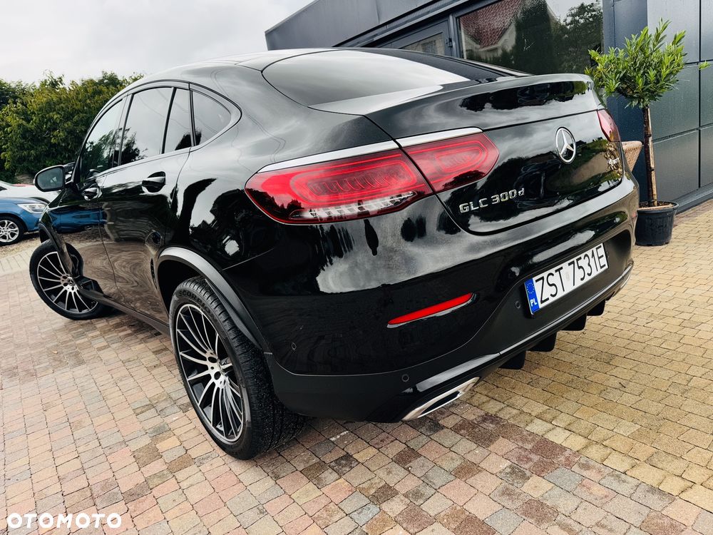 Mercedes-Benz GLC 300 d 4Matic 9G-TRONIC AMG Line Plus - 21