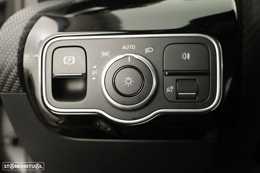 Mercedes-Benz A 200 Standard - 19