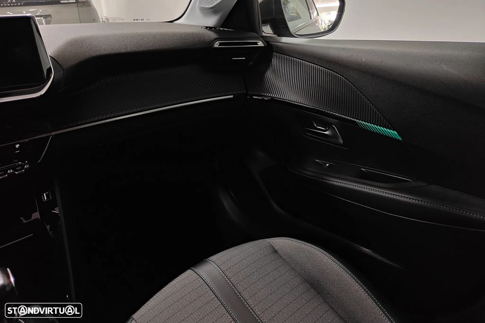 Peugeot 208 1.2 PureTech Allure Pack - 44