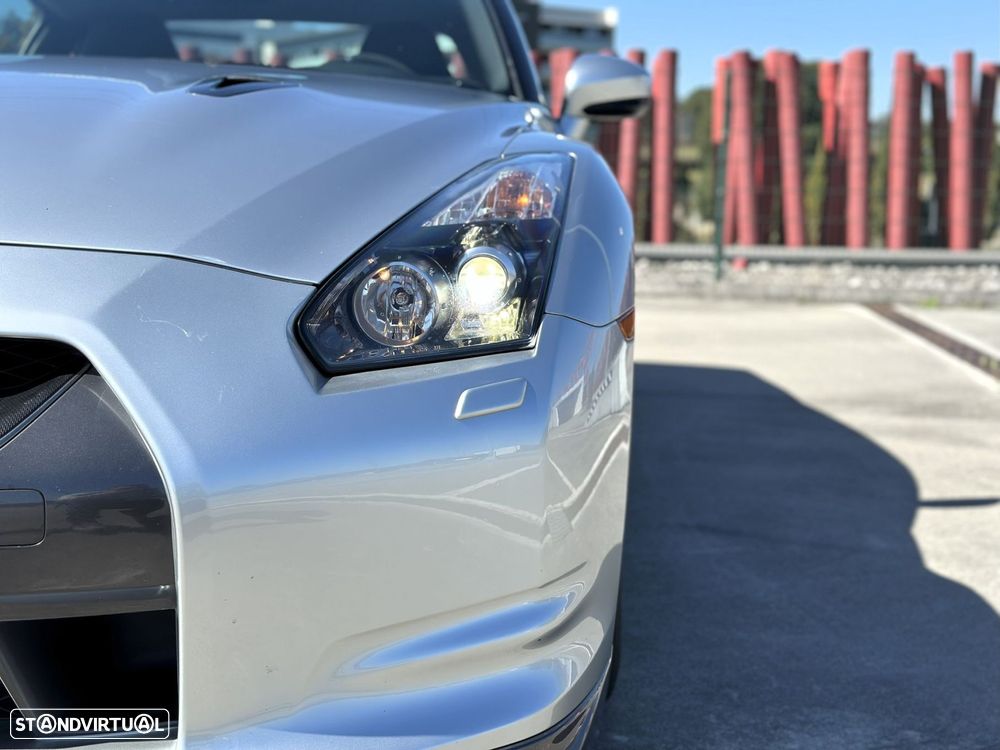 Nissan GT-R 3.8 V6 Premium Edition - 8