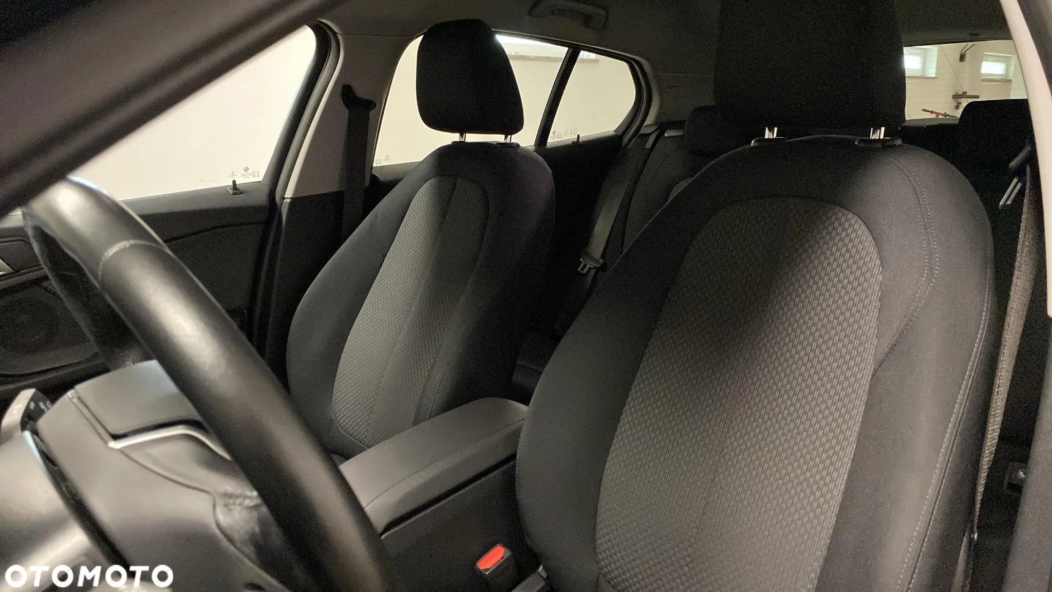 BMW Seria 1 118i Business Edition - 17