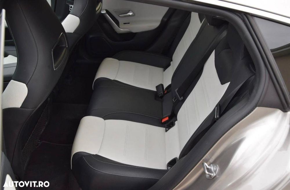 Mercedes-Benz CLA 200 - 11
