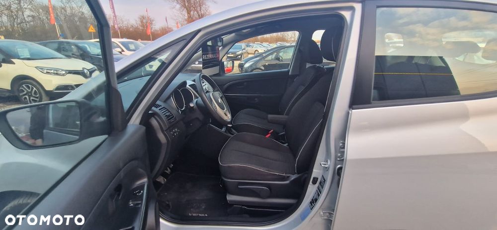 Kia Venga 1.4 CVVT Attract - 26