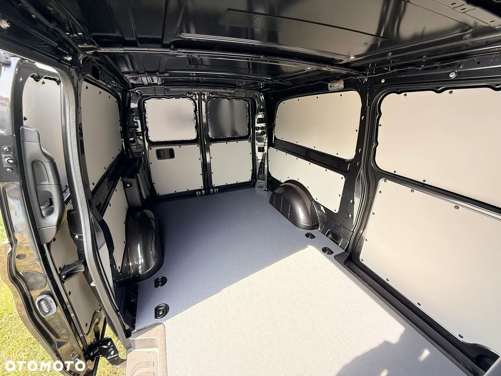 Mercedes-Benz Vito - 11