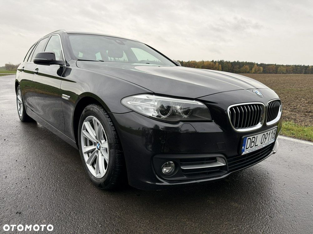 BMW Seria 5 520d Touring - 32