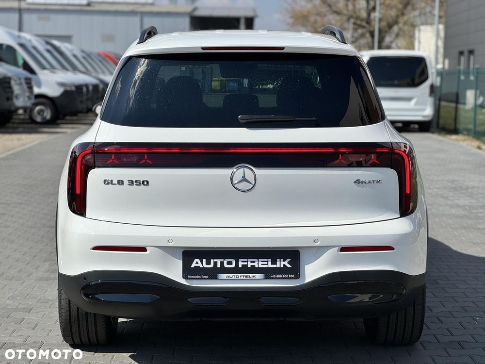 Mercedes-Benz GLB - 7