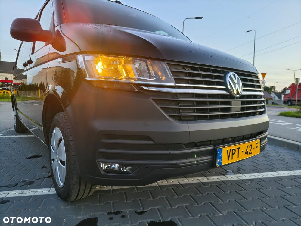 Volkswagen Transporter - 28