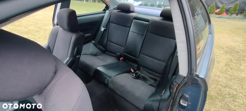 BMW Seria 3 318Ci - 8