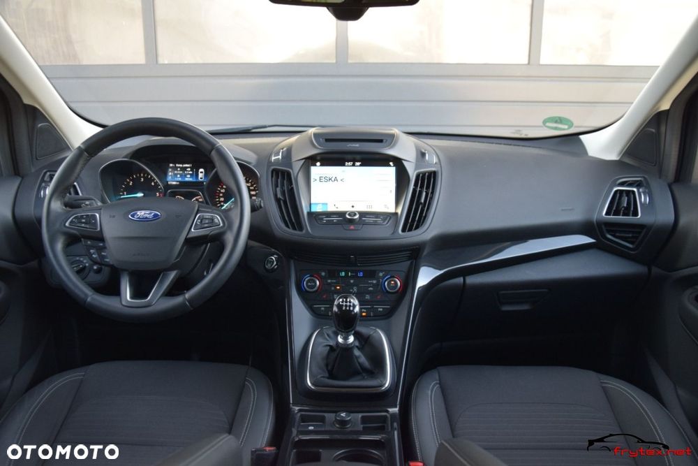 Ford Kuga - 32
