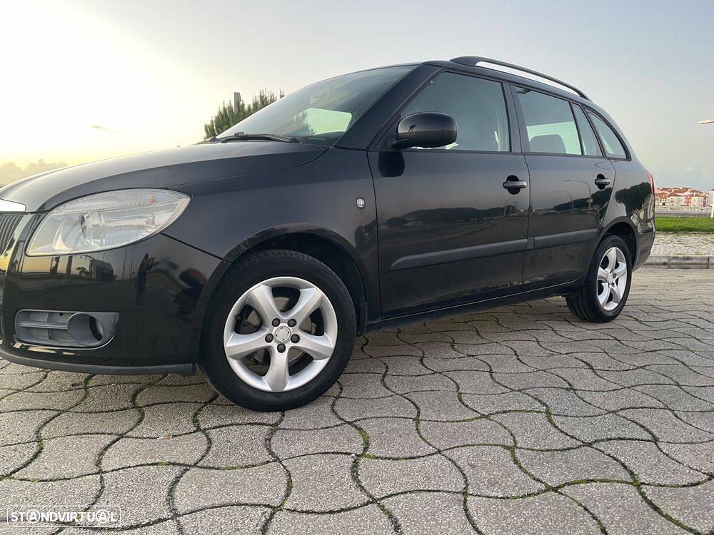 Skoda Fabia Break 1.2 Ambiente - 2