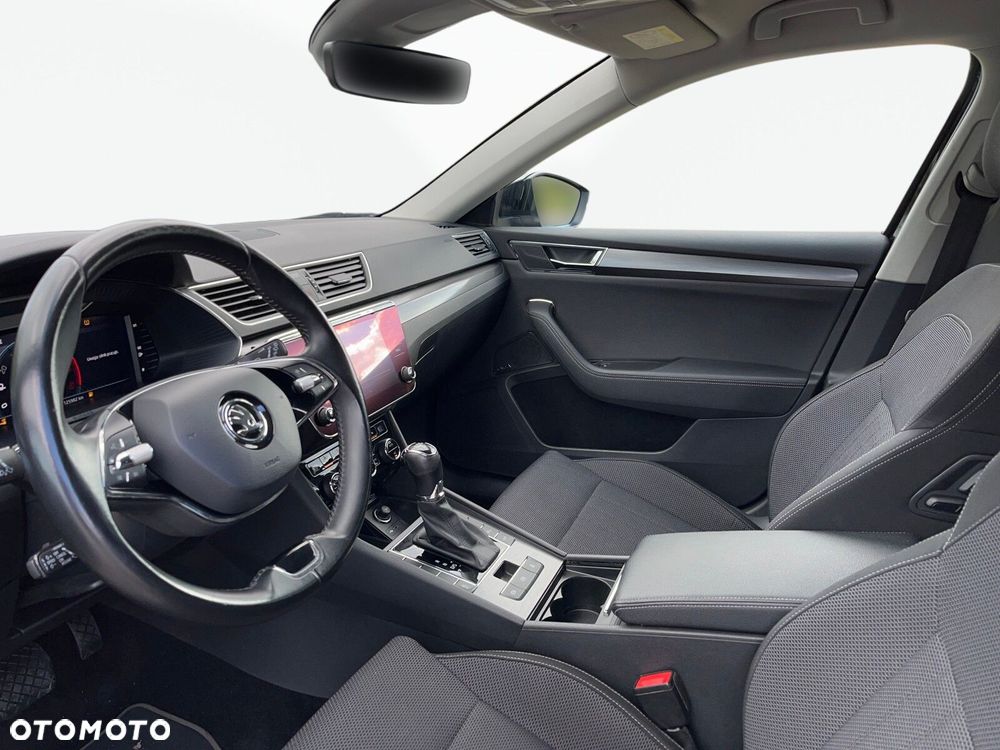 Skoda Superb 2.0 TDI SCR Style DSG - 9