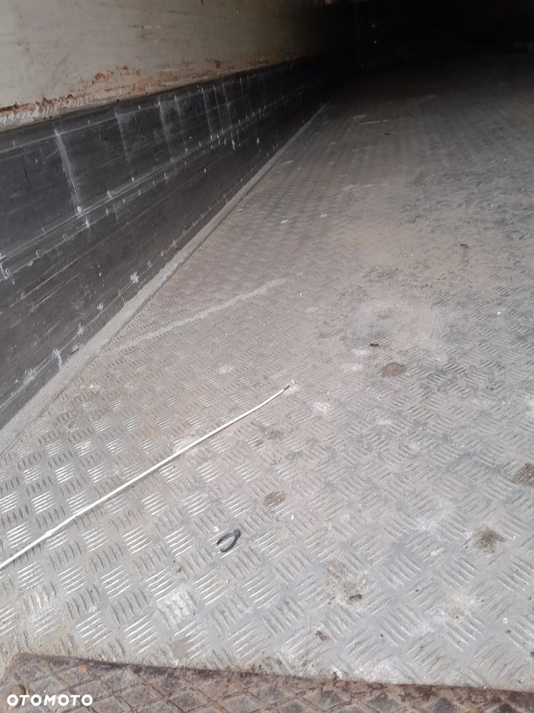 KONTENER CHLODNIA -MAGAZYN -Z NACZEPY 13.6M DLUG. - 2
