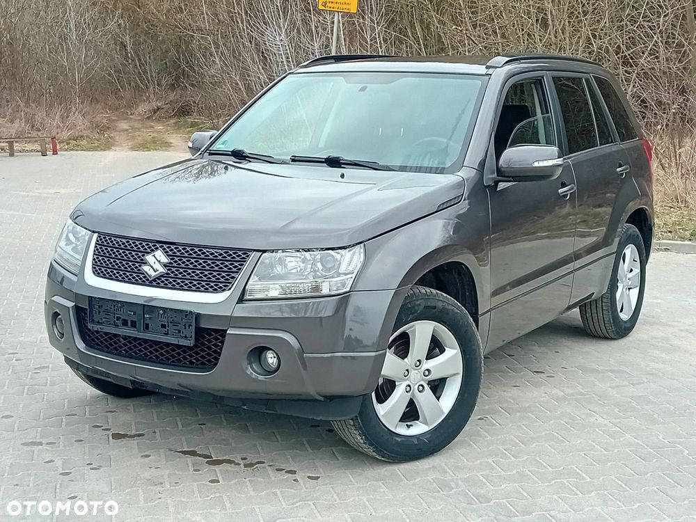 Suzuki Grand Vitara 2.4 Comfort - 1