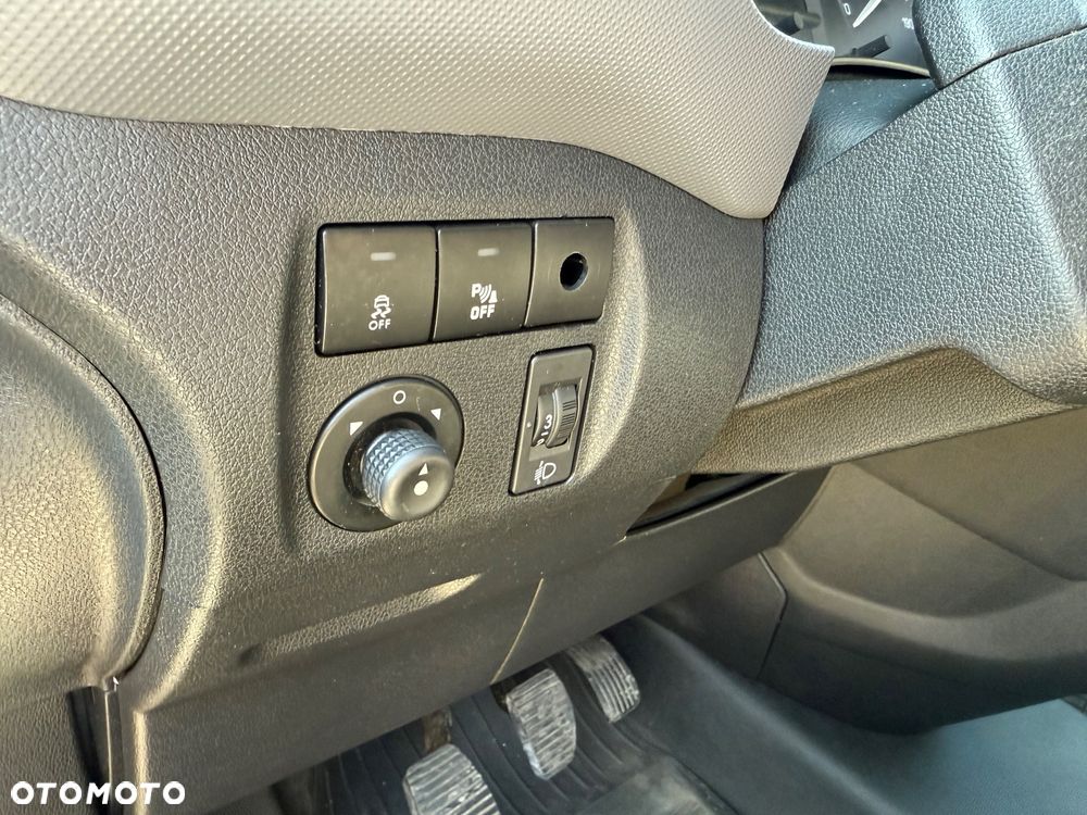 Peugeot Partner - 11