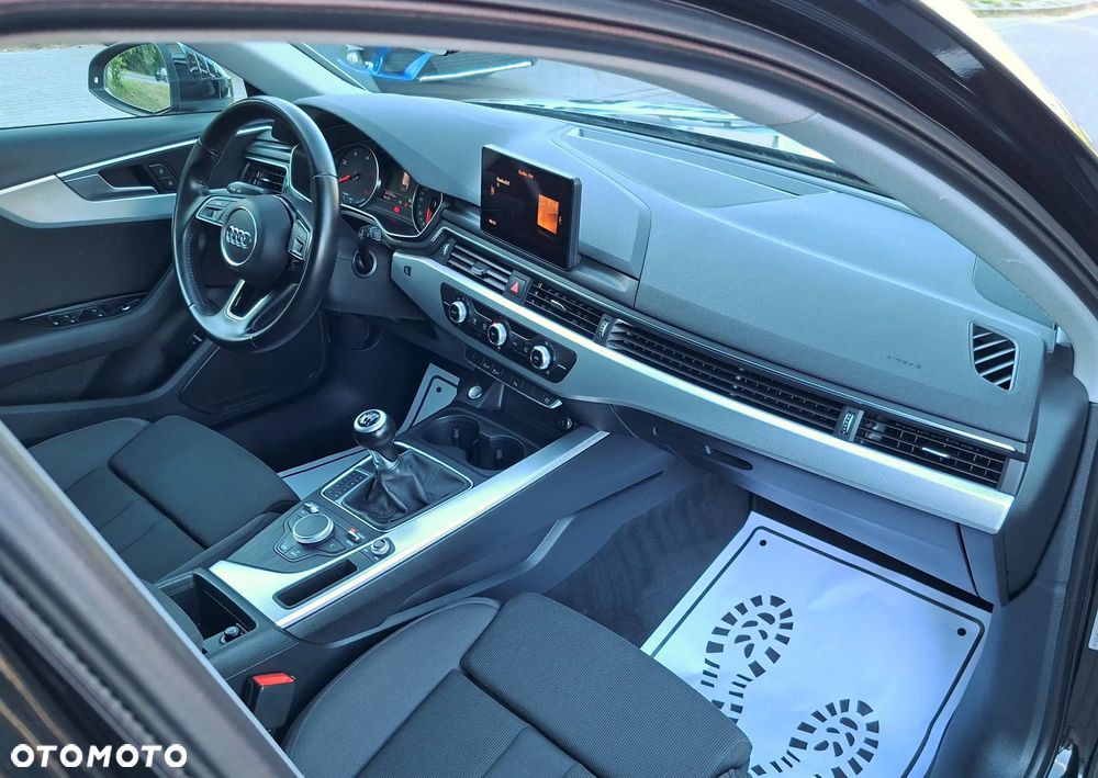 Audi A4 Avant 2.0 TDI - 23