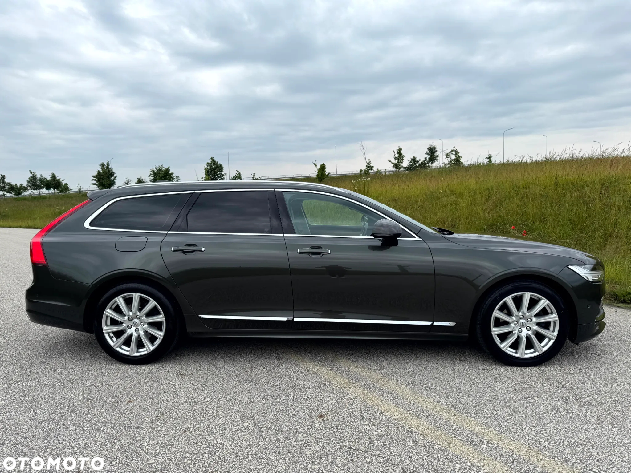 Volvo V90 D4 Inscription - 5