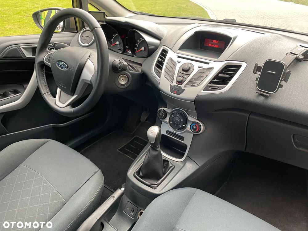 Ford Fiesta 1.25 Trend - 26