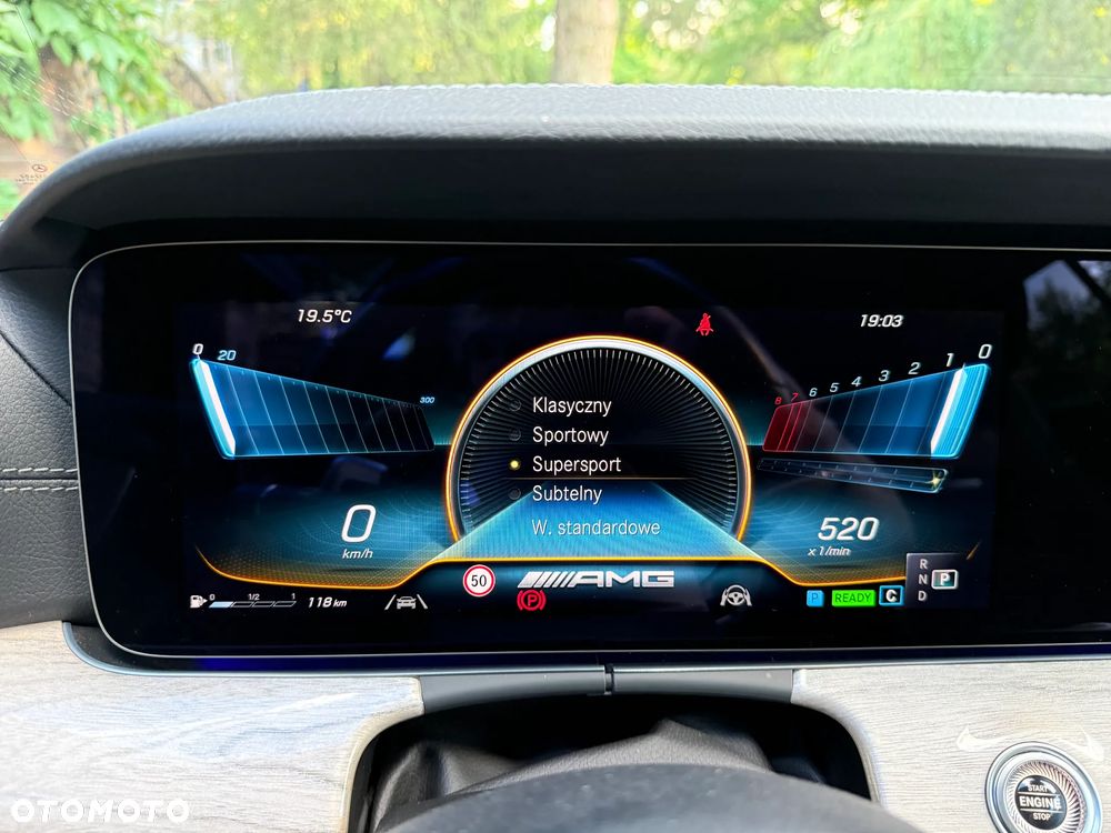 Mercedes-Benz Klasa E AMG 53 4-Matic+ 9G-TRONIC - 29