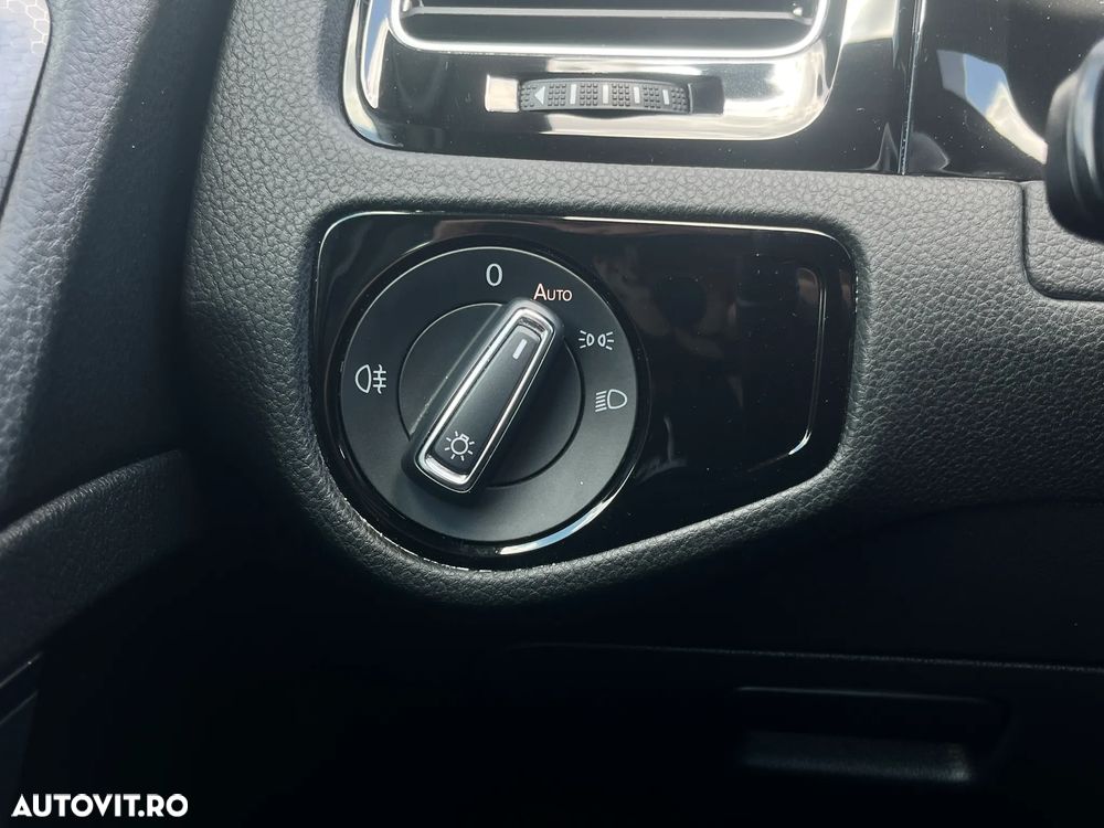 Volkswagen Golf 1.4 GTE Plug-In-Hybrid DSG - 19