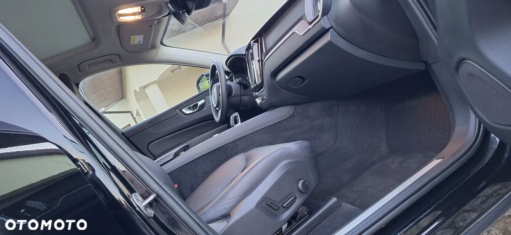 Volvo XC 60 B5 B AWD Geartronic Inscription - 16