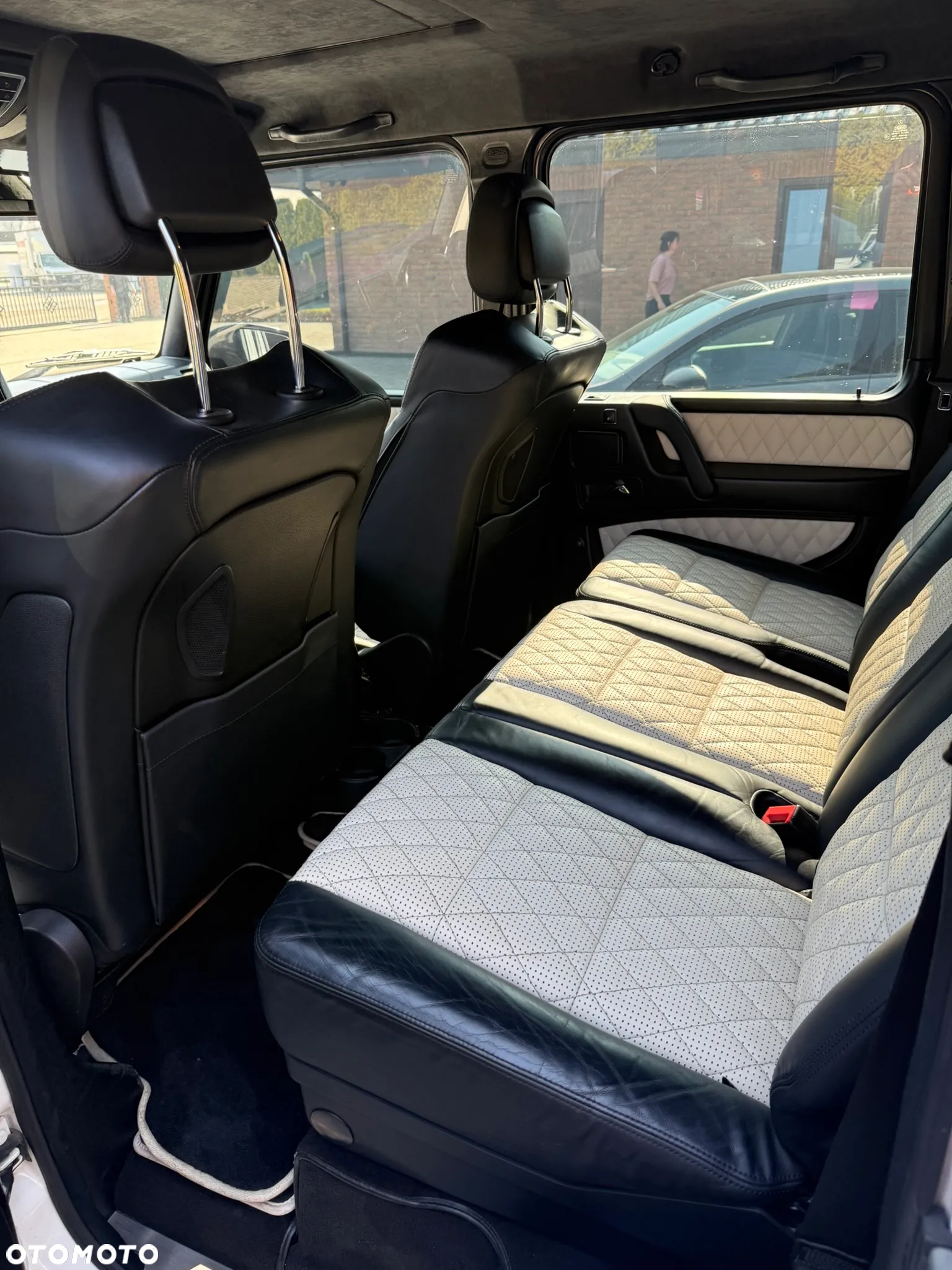 Mercedes-Benz Klasa G 63 AMG L - 23