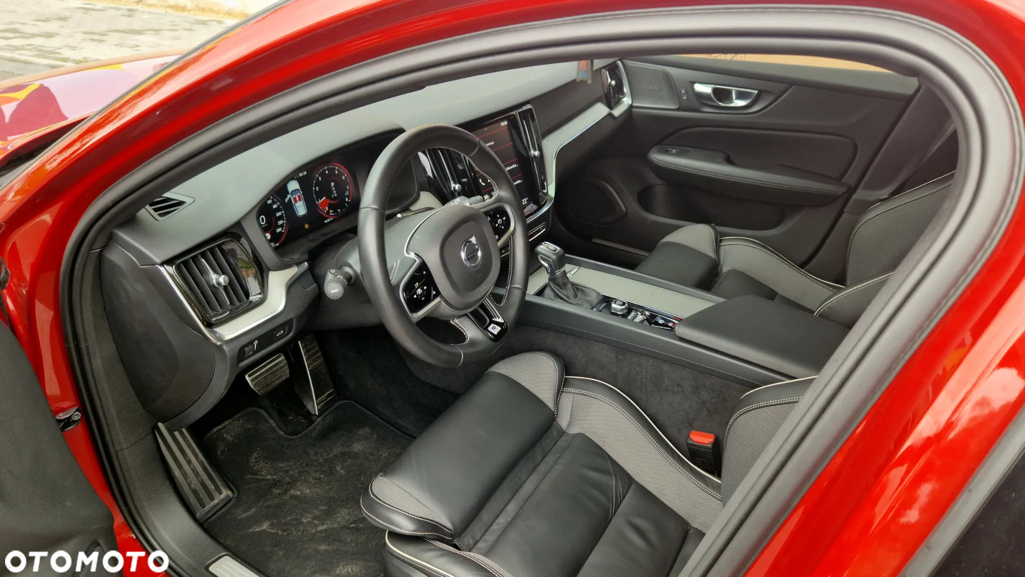 Volvo V60 Cross Country T5 AWD Geartronic Pro - 9
