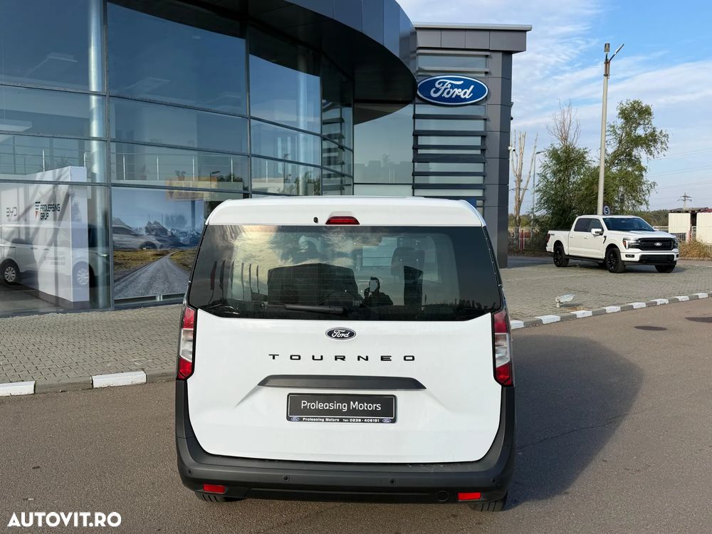 Ford Tourneo Courier - 4
