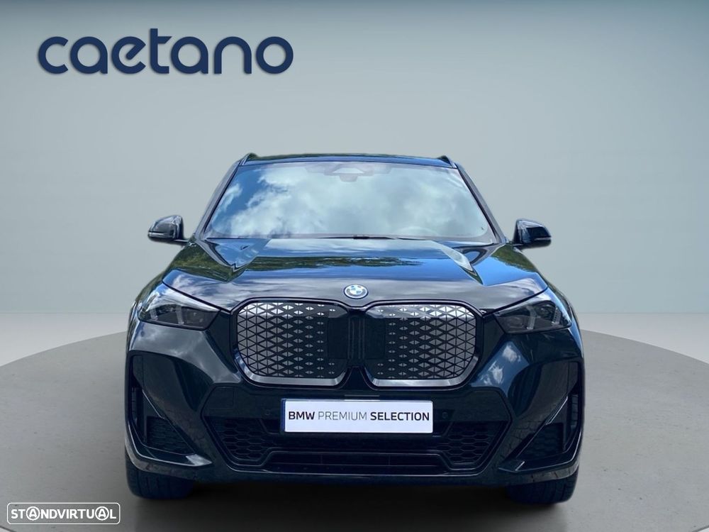 BMW iX1 eDrive20 Pack Desportivo M Pro - 25