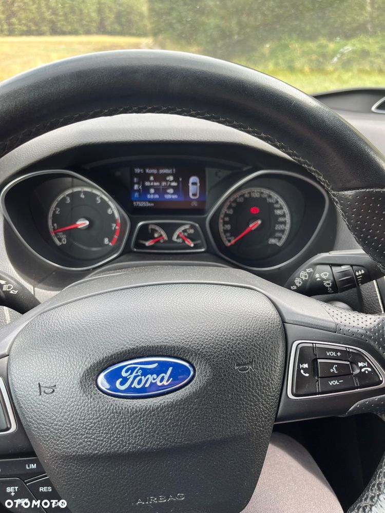 Ford Focus 2.0 EcoBoost ST - 30