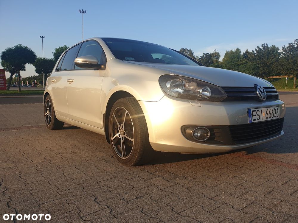 Volkswagen Golf 2010 photo 4