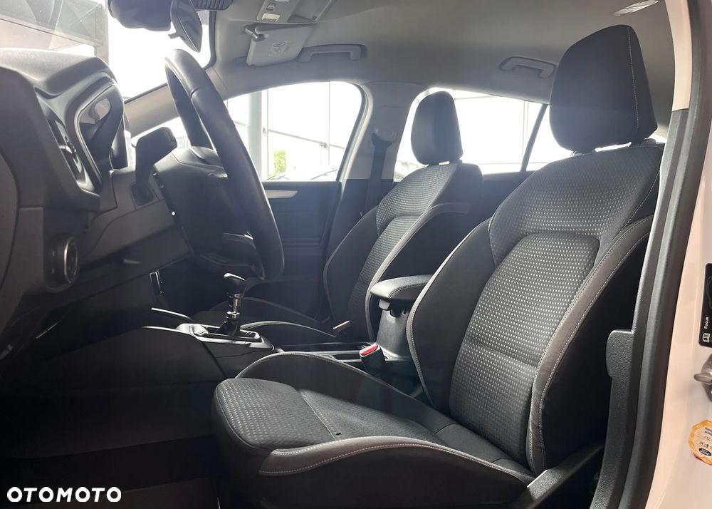 Ford Focus 1.5 EcoBoost Titanium ASS - 23