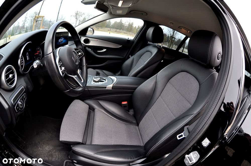 Mercedes-Benz Klasa C 220 d 9G-TRONIC AMG Line - 16
