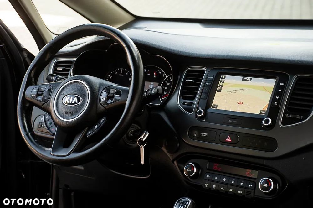 Kia Carens 1.6 GDI L 7os - 17