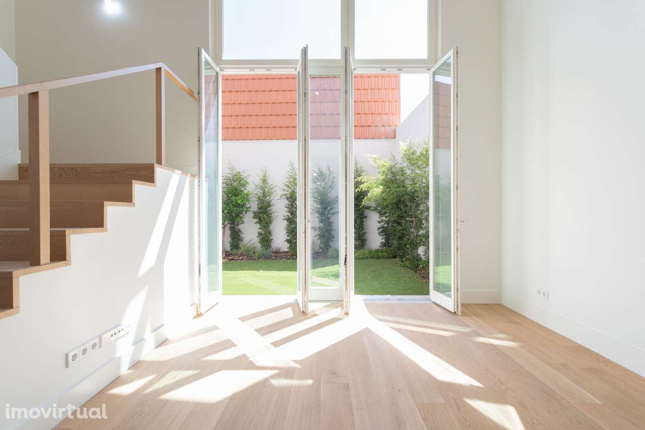 APARTAMENTO DE LUXO, T2 DUPLEX,  A 3 MINUTOS DA AV. DA LIBERDADE - Grande imagem: 2/36