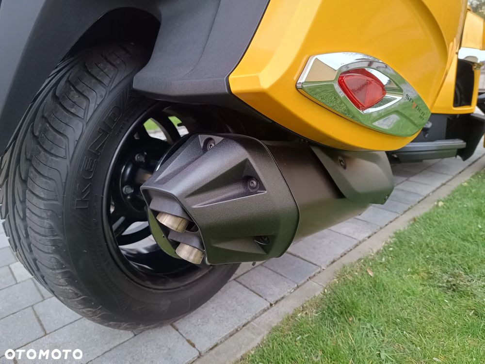 Can-Am Spyder - 15