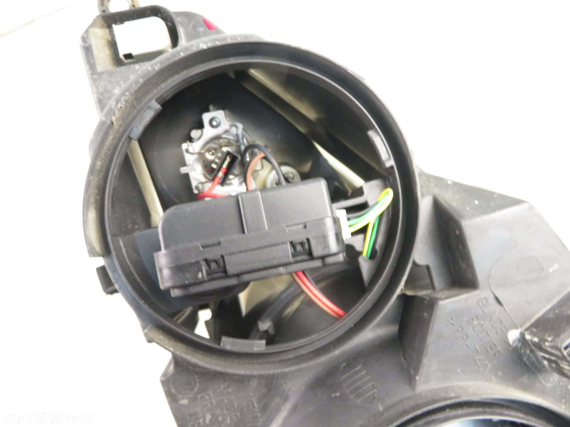 LAMPA PRAWA PRZEDNIA PEUGEOT 307 SW (3H) 9641615680 - 3