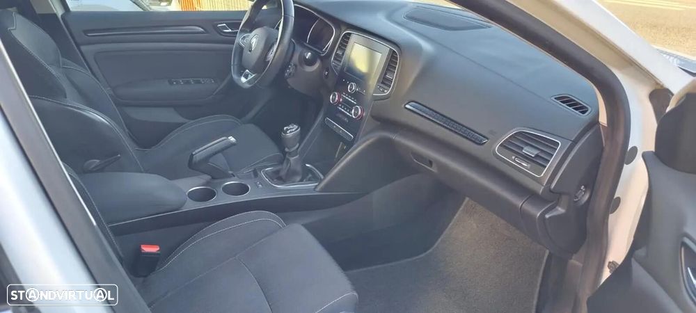 Renault Mégane Sport Tourer 1.5 dCi Zen ECO - 19
