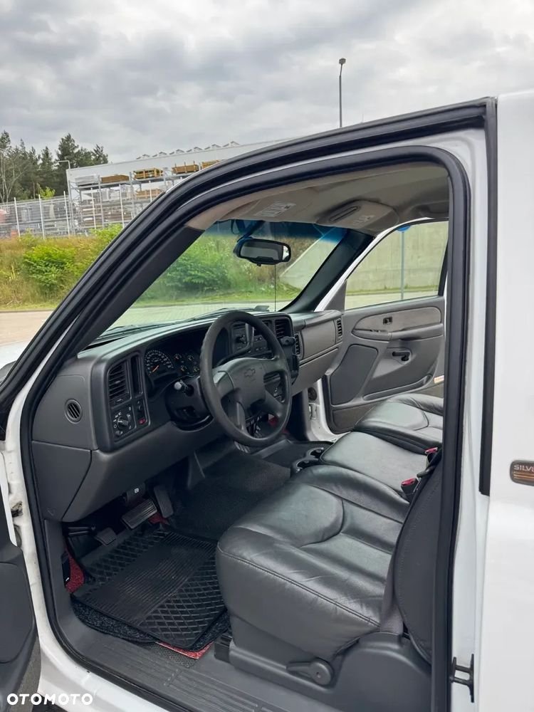 Chevrolet SILVERADO - 13