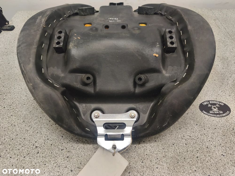 Kanapa, fotel przód, siedzenie kierowcy Honda VT750C VT750 C VT 750C VT 750 C Shadow - 11