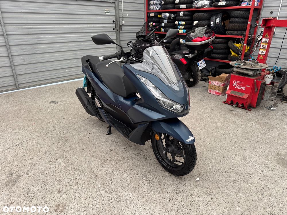 Honda PCX - 1